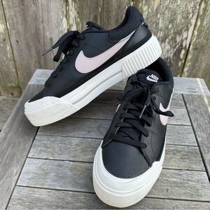 Nike WMNS Court Legacy Lift Black/Platinum/ Violet Sail. DM7590 002.